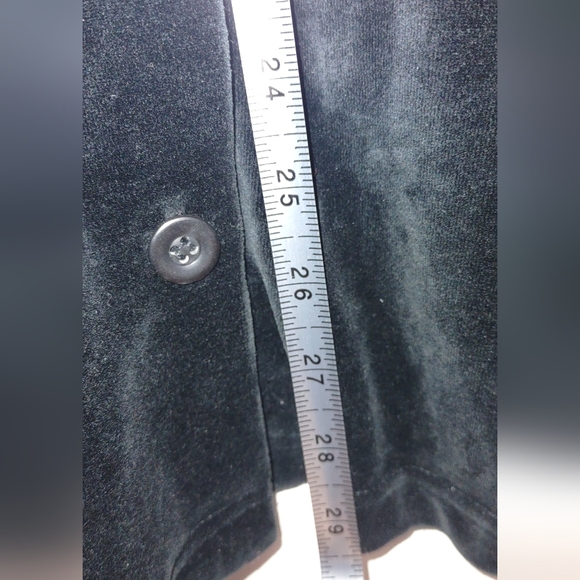 Elizabeth By Liz Claiborne Very Black Velor Long Sleeve 2x (22-24)Top EUC - Picture 10 of 11